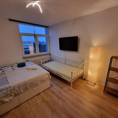 Apartment Modernes Fuer 4 -8 Gaeste.