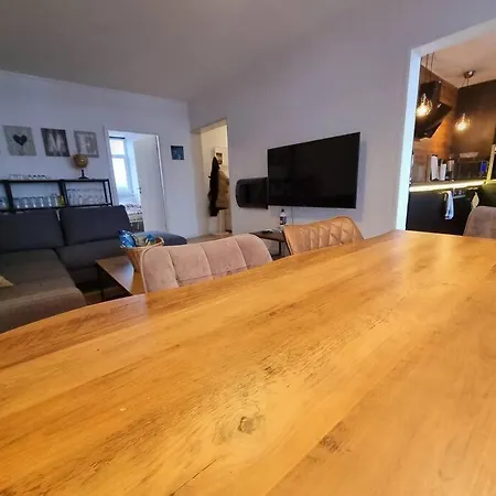 Modernes Fuer 4 -8 Gaeste. Apartment