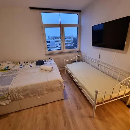 Apartment Modernes Fuer 4 -8 Gaeste. *